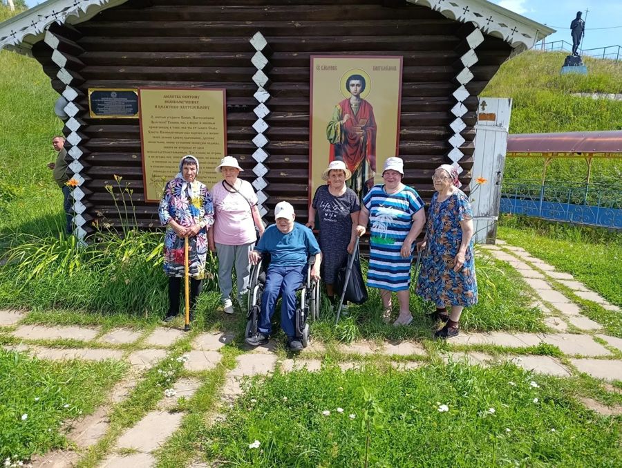 Жители дома-интерната открыли сезон путешествий