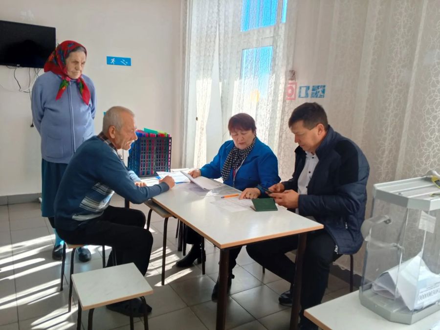 В Шемуршинском центре социального обслуживания состоялось выездное голосование