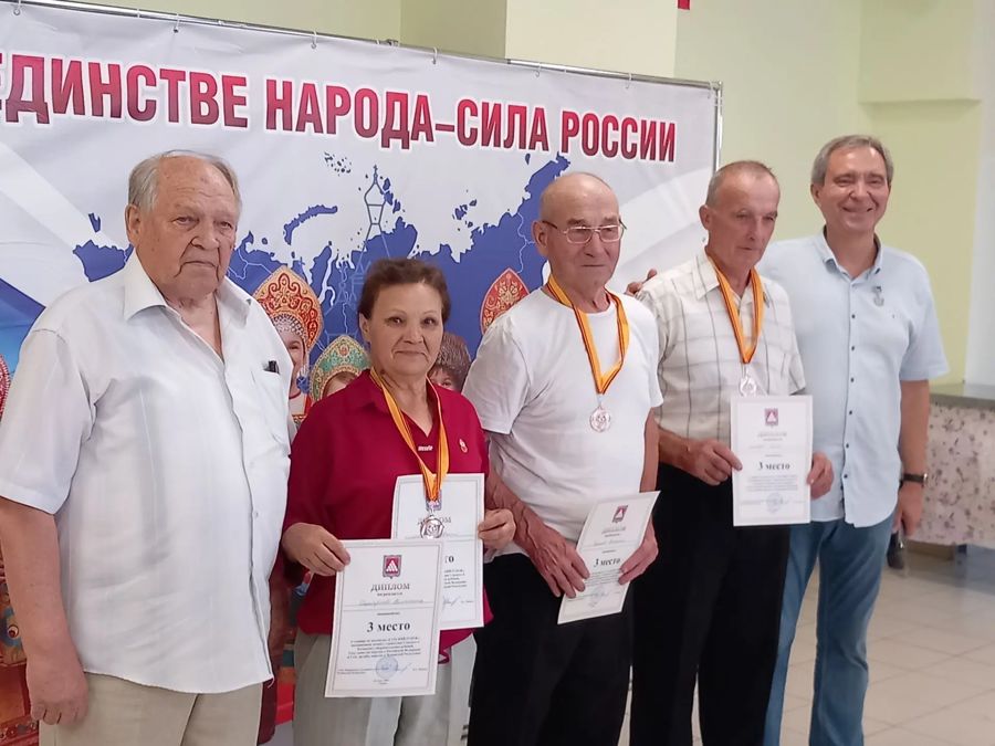 Бронзовый триумф: Аликовские серебряные волонтёры взяли третье место на шахматном турнире!