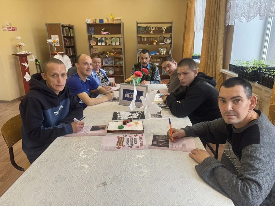 Получатели социальных услуг Убеевского филиала приняли участие в акции «Диктант Победы».