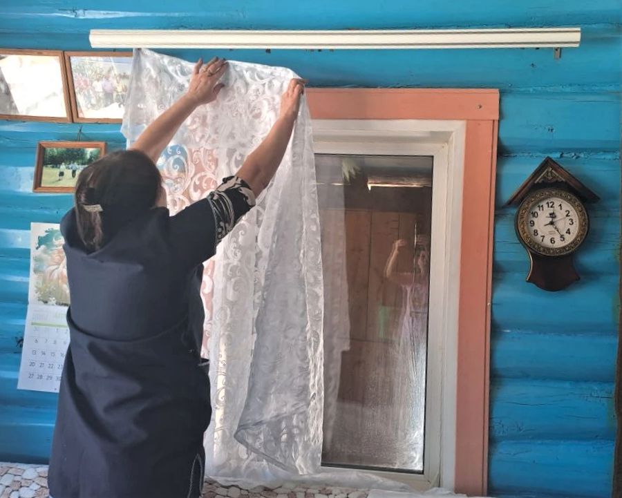 Тепло Пасхи: соцработники помогают подопечным встретить праздник