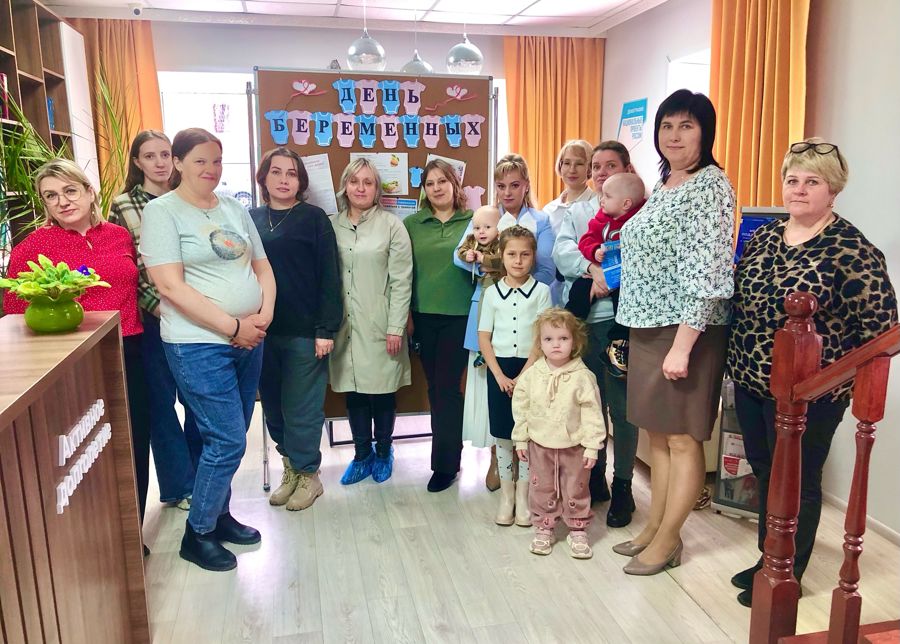 Биение двух сердец: встреча во Всероссийский День беременных подарила будущим мамам тепло и заботу