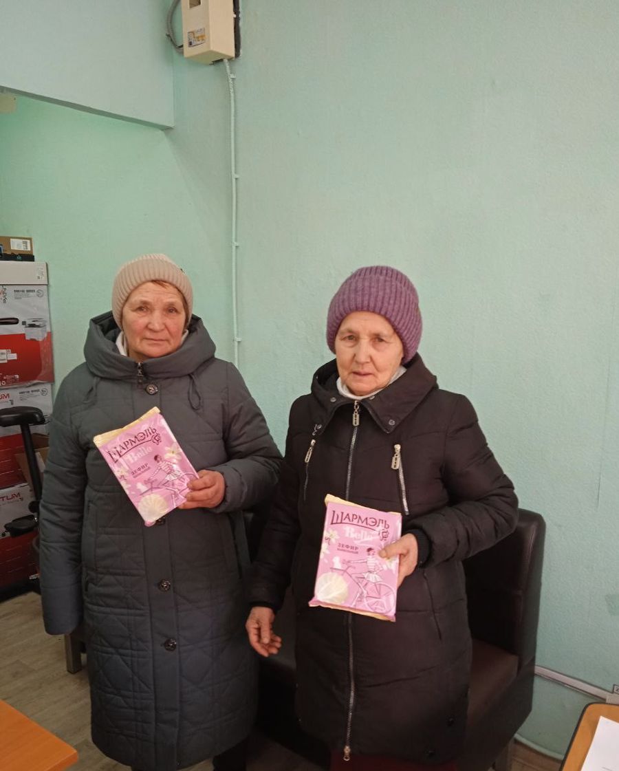 Сладкие подарки от фонда «Старость в радость»