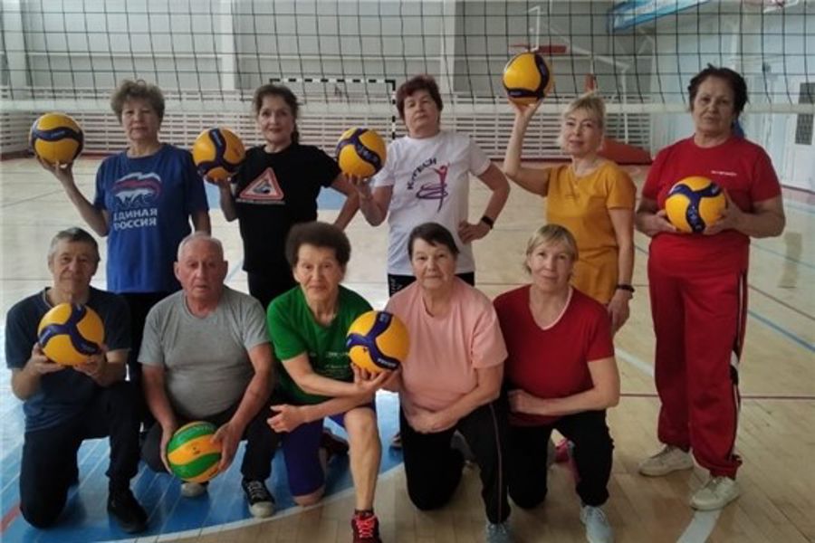 Учимся играть в волейбол