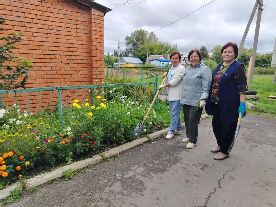Здорово, когда даже небольшой коллектив делает большое дело!