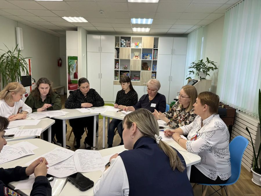 Круглый стол о проблемах подростков