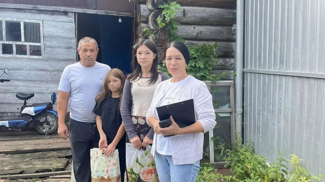 Акция «Помоги собраться в школу» объединяет неравнодушных жителей Комсомольского округа