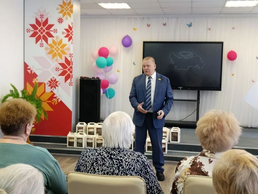 «Крепкая семья» и «серебряное» волонтёрство