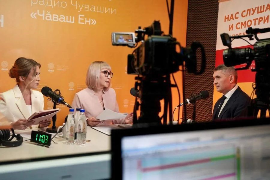 «От защиты Родины к своему делу»: участник СВО поделился планами на будущее в ходе прямой линии с Главой Чувашии