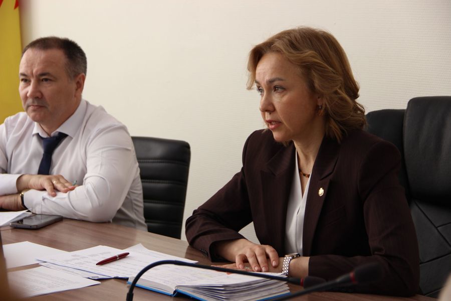 Алена Елизарова: бюджет-2026 направлен на создание достойных условий для подопечных соцучреждений