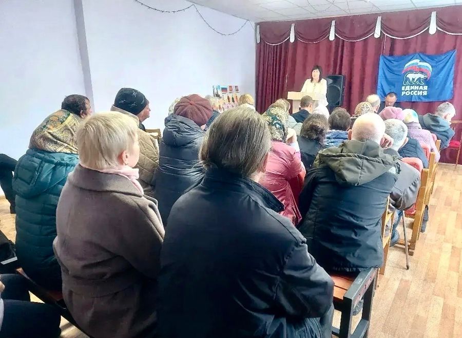 Поддержка в разных форматах: Порецкий центр соцобслуживания поделился опытом на собрании жителей округа