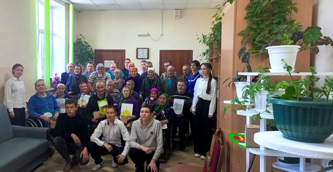 «Домашняя кладовая»: Как связь поколений расцветает в отделении  стационарного обслуживания