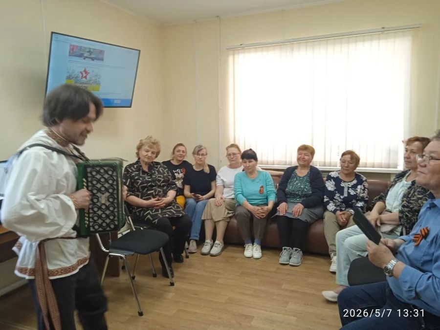 В Красноармейском округе почтили память ветеранов Великой Отечественной войны праздничным концертом