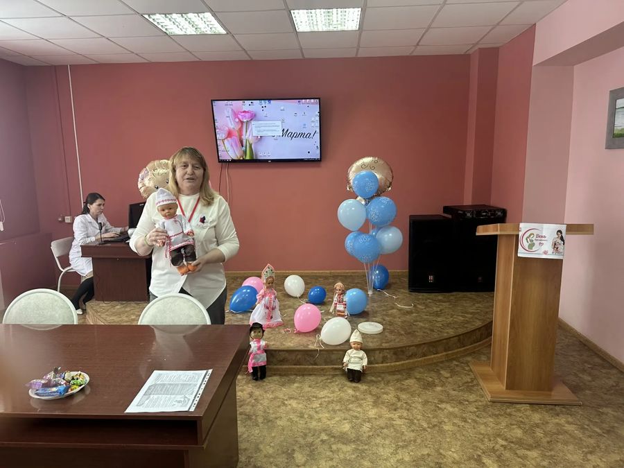 Специалисты Цивильского ЦСОН приняли участие в мероприятии, посвященное Всероссийскому Дню беременных.