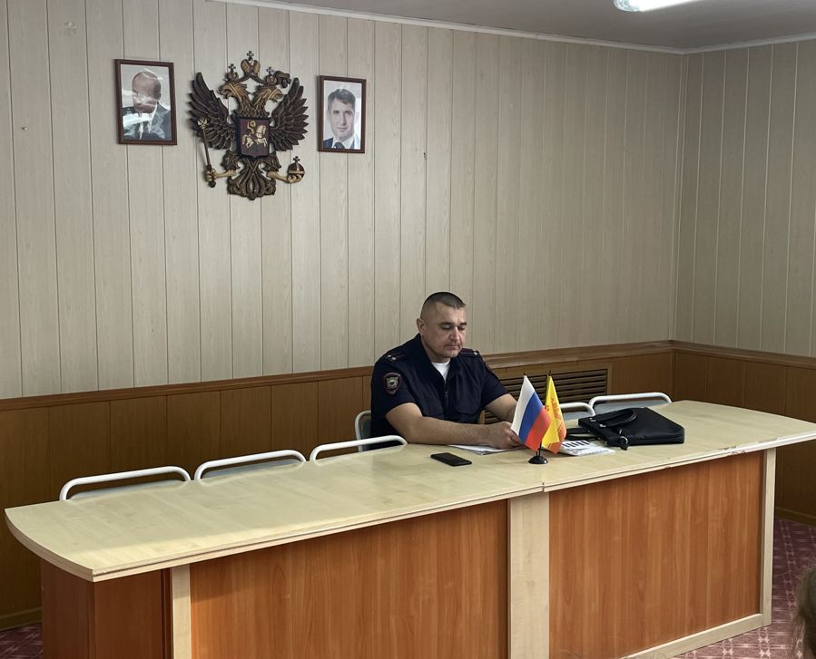 Финансовая безопасность: сотрудники ПНИ получили важные знания