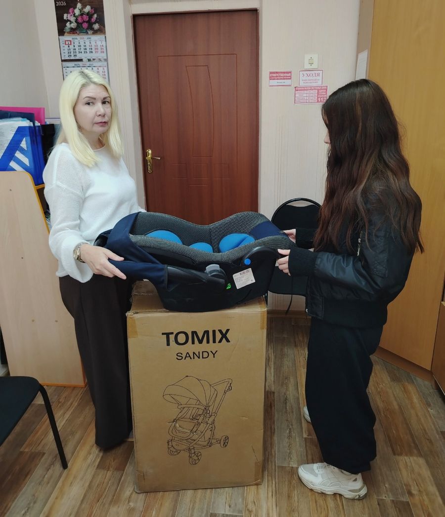 «Не одна»: как прокат автолюлек и колясок становится опорой для молодых мам
