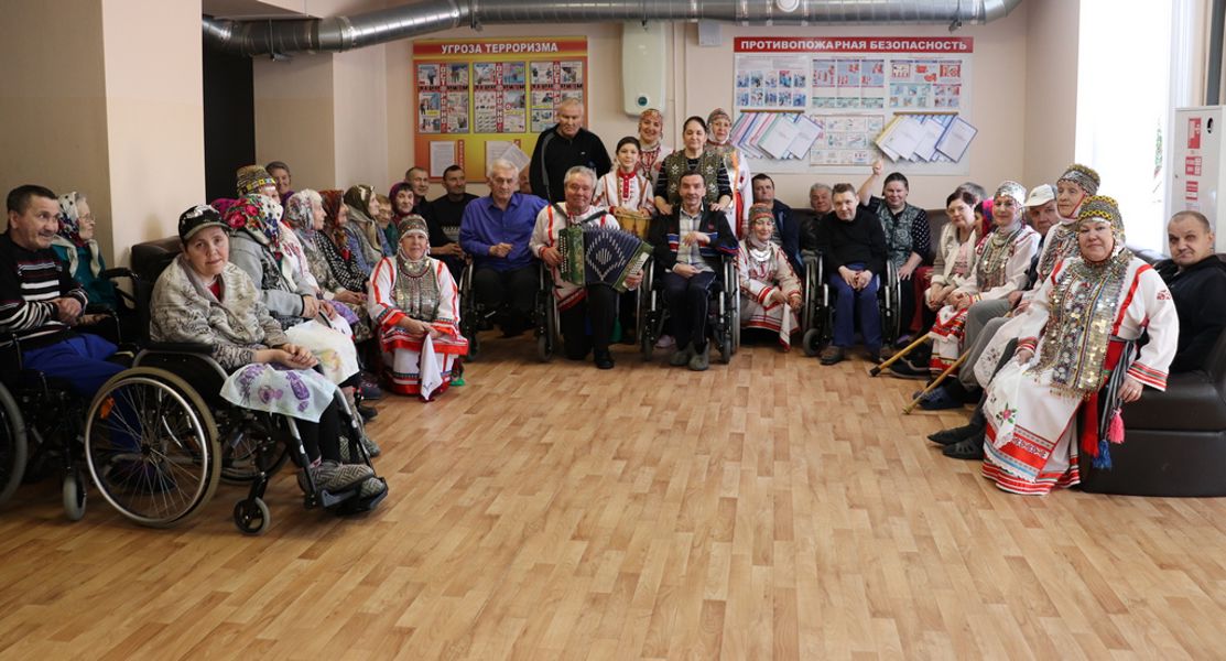 Ансамбль «Телей» в гостях у жителей дома-интерната