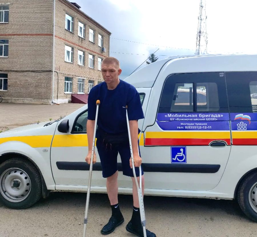 Мобильная бригада в Красночетайском районе: оперативная помощь участнику СВО в приобретении технических средств реабилитации