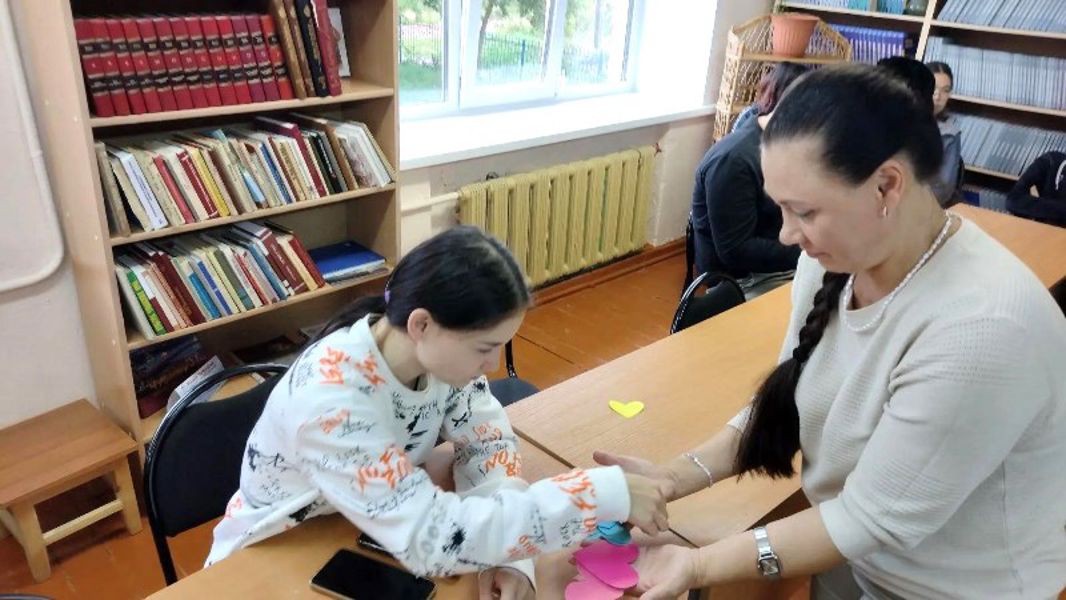 Сердечки, открывающие души: как прошел тренинг в «Чайной мастерской»