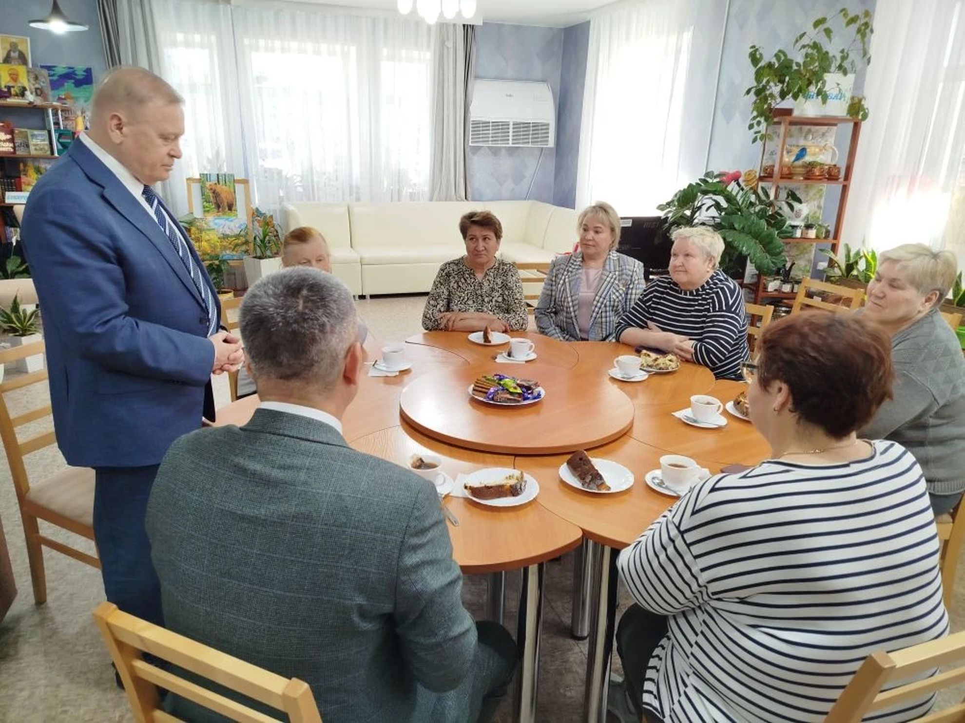 «Крепкая семья» и «серебряное» волонтёрство
