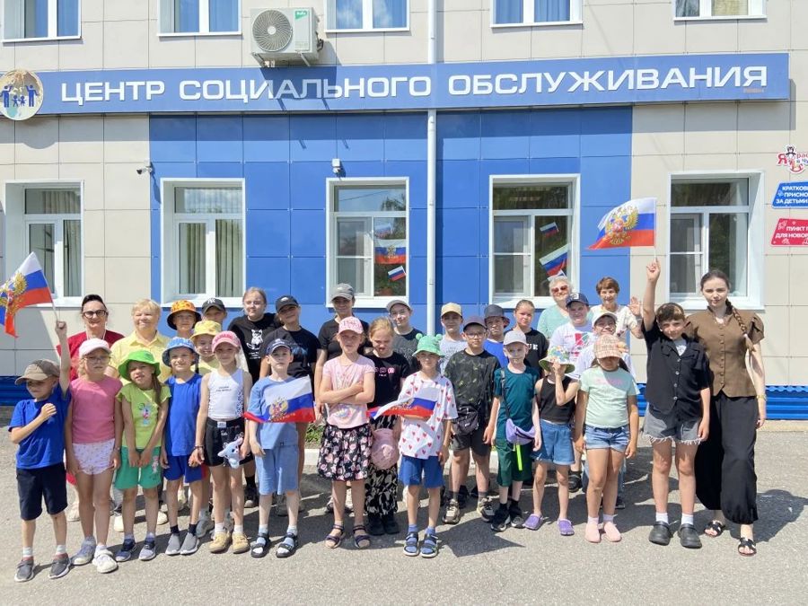 В Шумерлинском КЦСОН прошла Всероссийская акция «Окна России»
