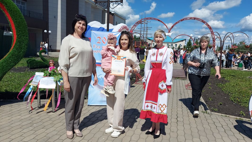 Семейный праздник «Сик! Тух!» в Порецком муниципальном округе: веселье, традиции и забота о детях в рамках проекта «Крепкая семья» партии «Единая Россия»