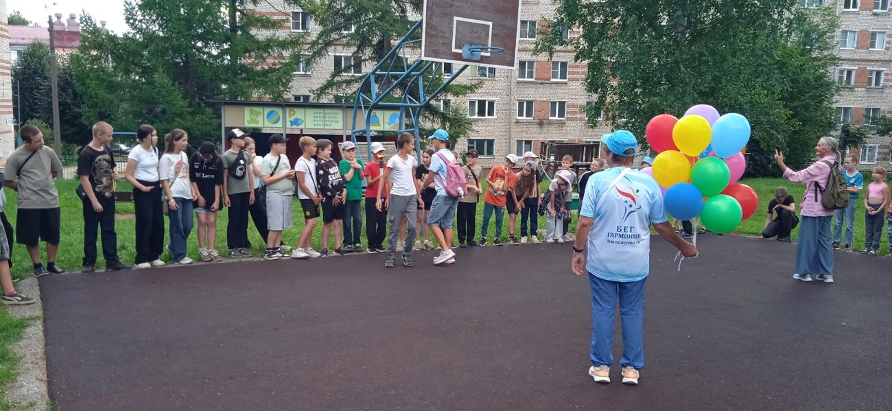 Визит участников движения «Бег гармонии»