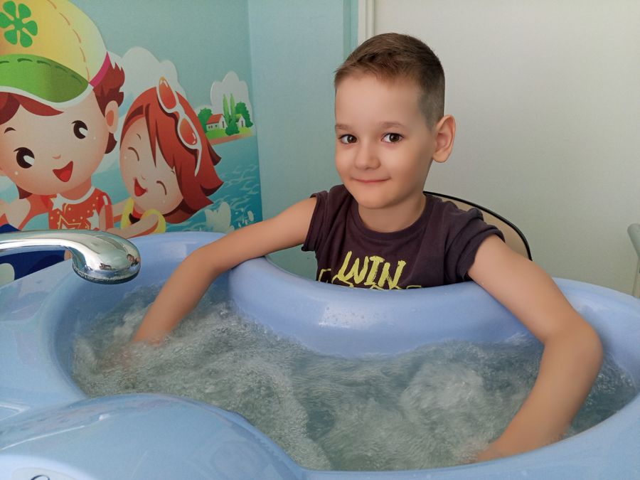 Гидрореабилитация и водолечение: комплексный подход к восстановлению здоровья детей