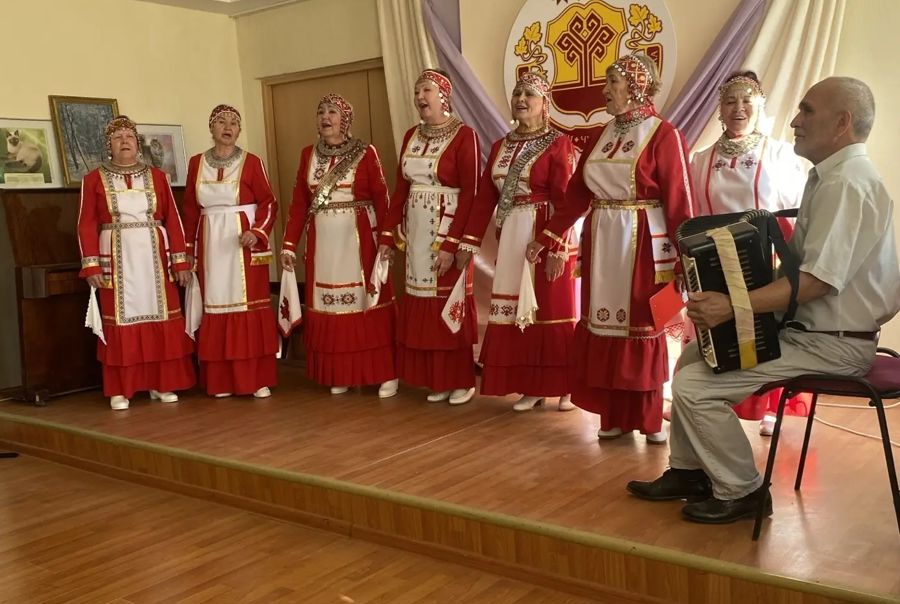 Поют ветераны анс.Туслах»