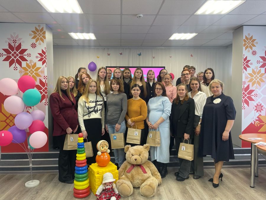 «Любовь под сердцем»: праздник для будущих мам в Шумерлинском КЦСОН!
