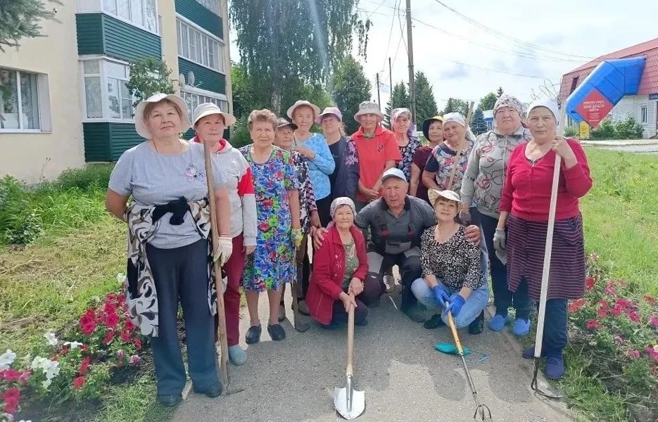 «Серебряные» волонтеры помогают не только фронту, но и родному округу