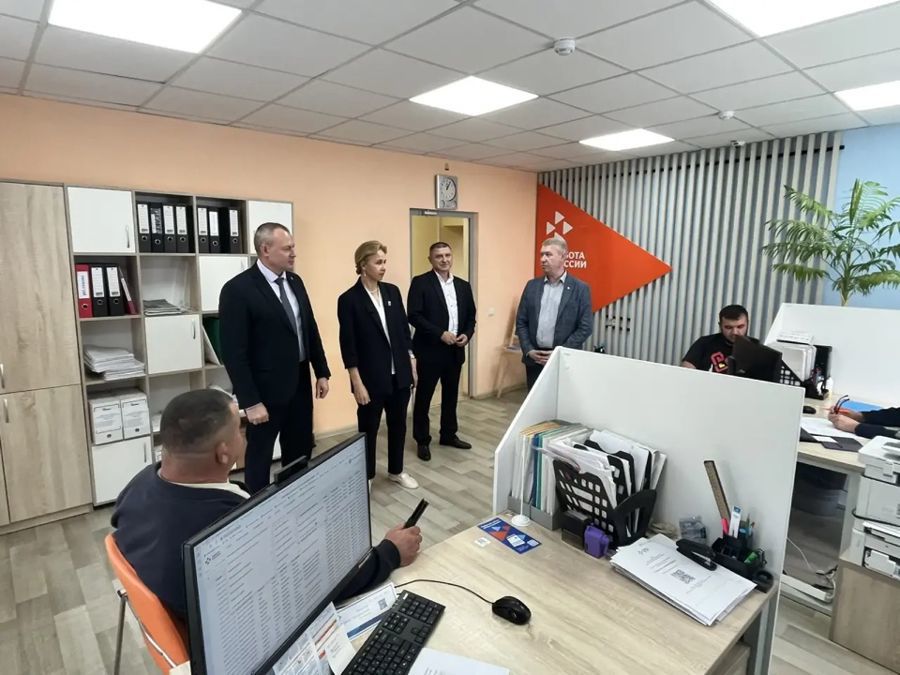 Министр труда оценила результаты работы Кадрового центра «Работа России» в Шемуршинском округе