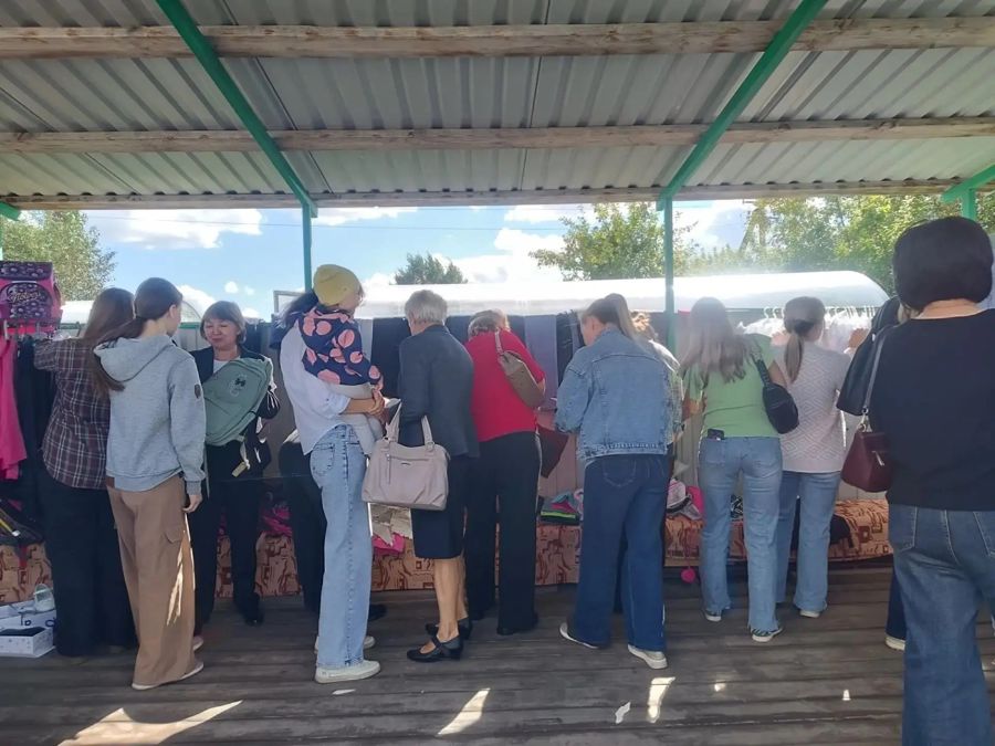 Доброта в помощь школьникам: в Канашском КЦСОН прошла благотворительная ярмарка