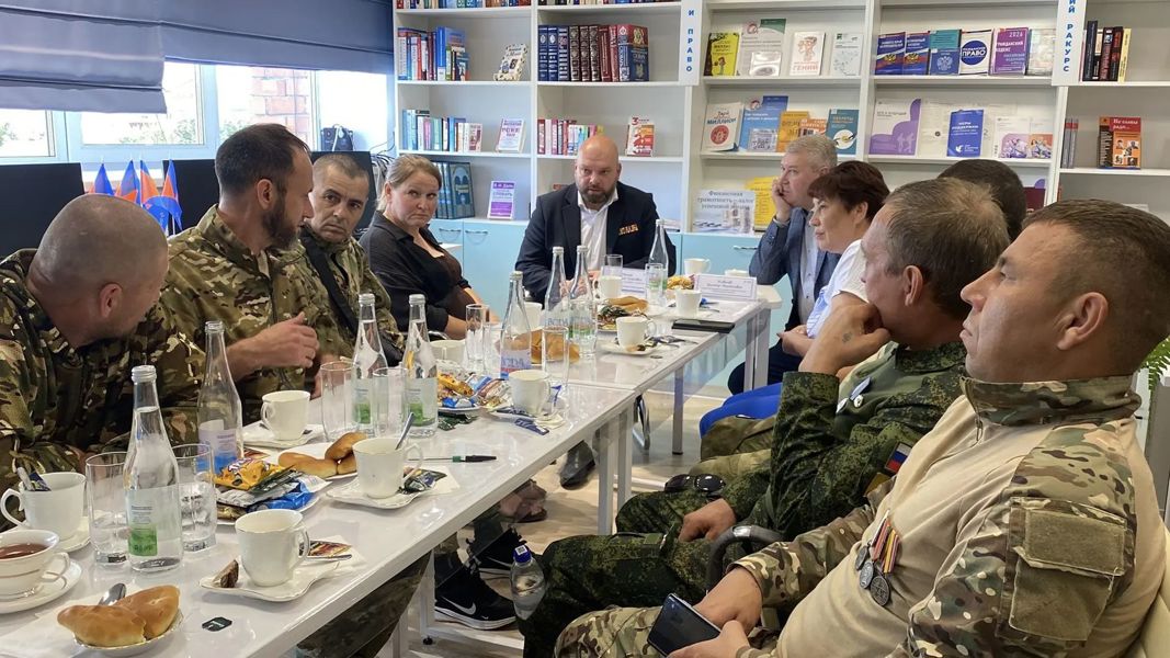 «Открытый разговор» в Шемуршинском округе объединил помощь семьям и ветеранам СВО