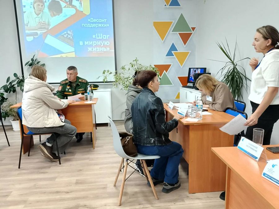 «Шаг в мирную жизнь»: Ибресинский муниципальный округ принял межведомственный «Десант поддержки»