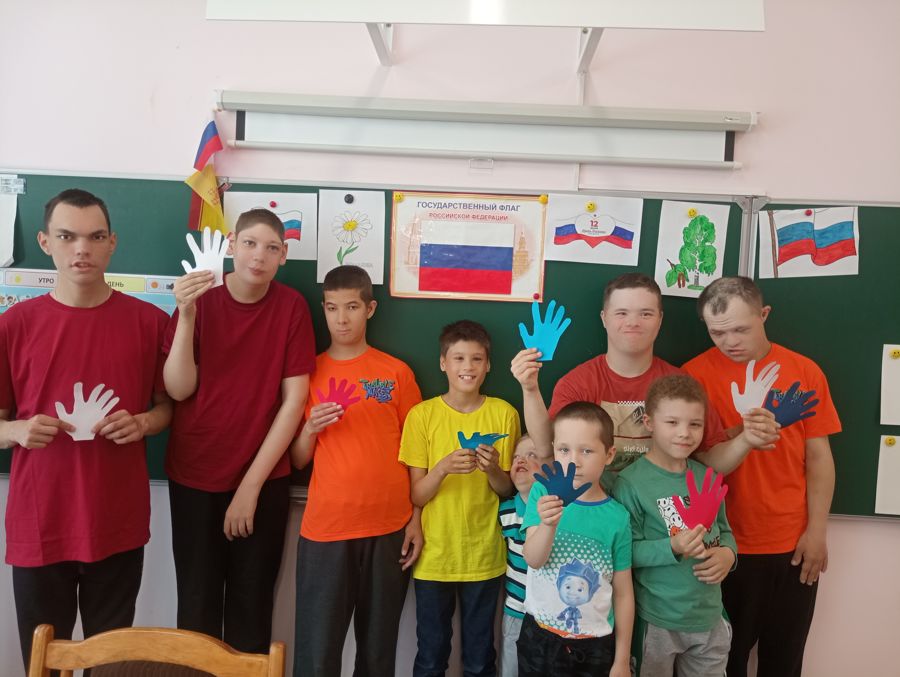 Познавательный час «Россия - Родина моя!»