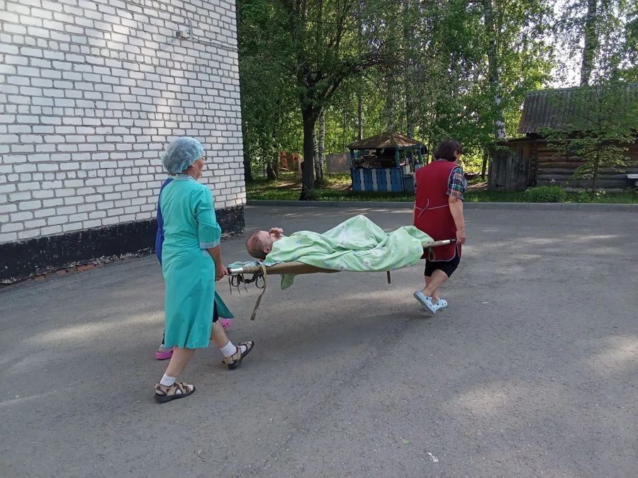 Учебная тренировка в стационарных отделениях Канашского КЦСОН по пожарной безопасности