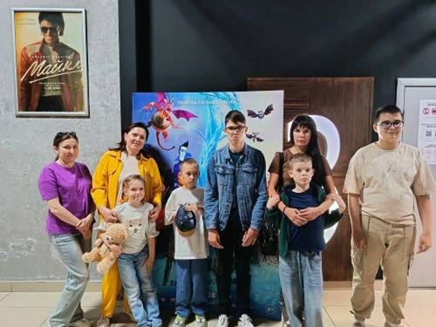 Кинотерапия для семей с детьми с РАС в кинотеатре «Три пингвина»