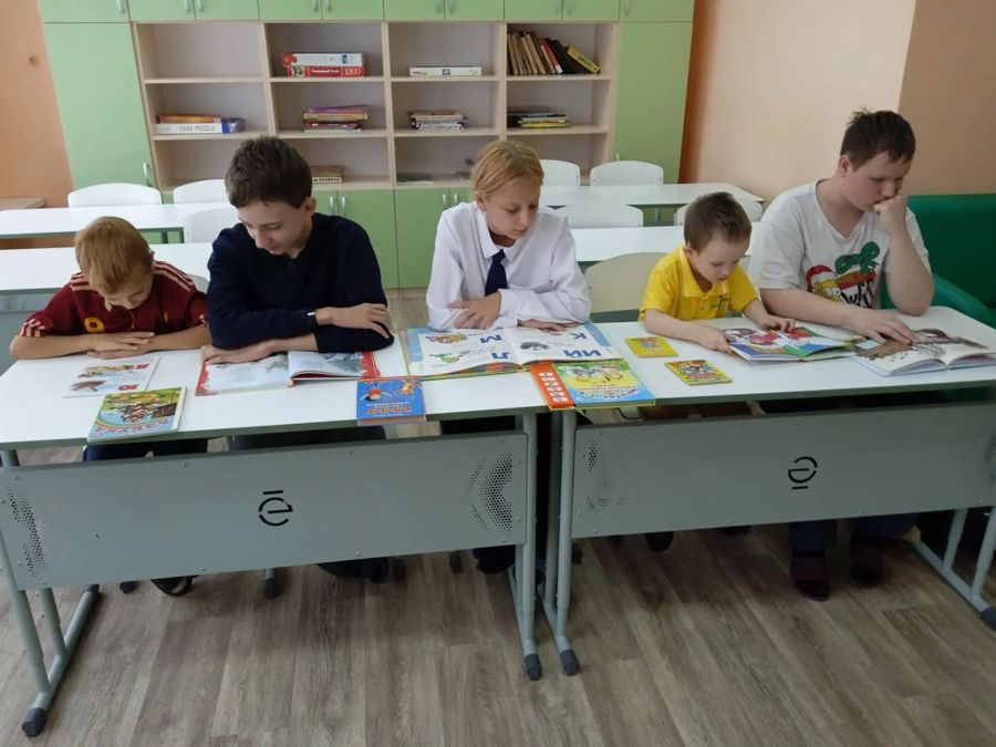 Познавательный час  Чудеса народ творит - очень быстро говорит»
