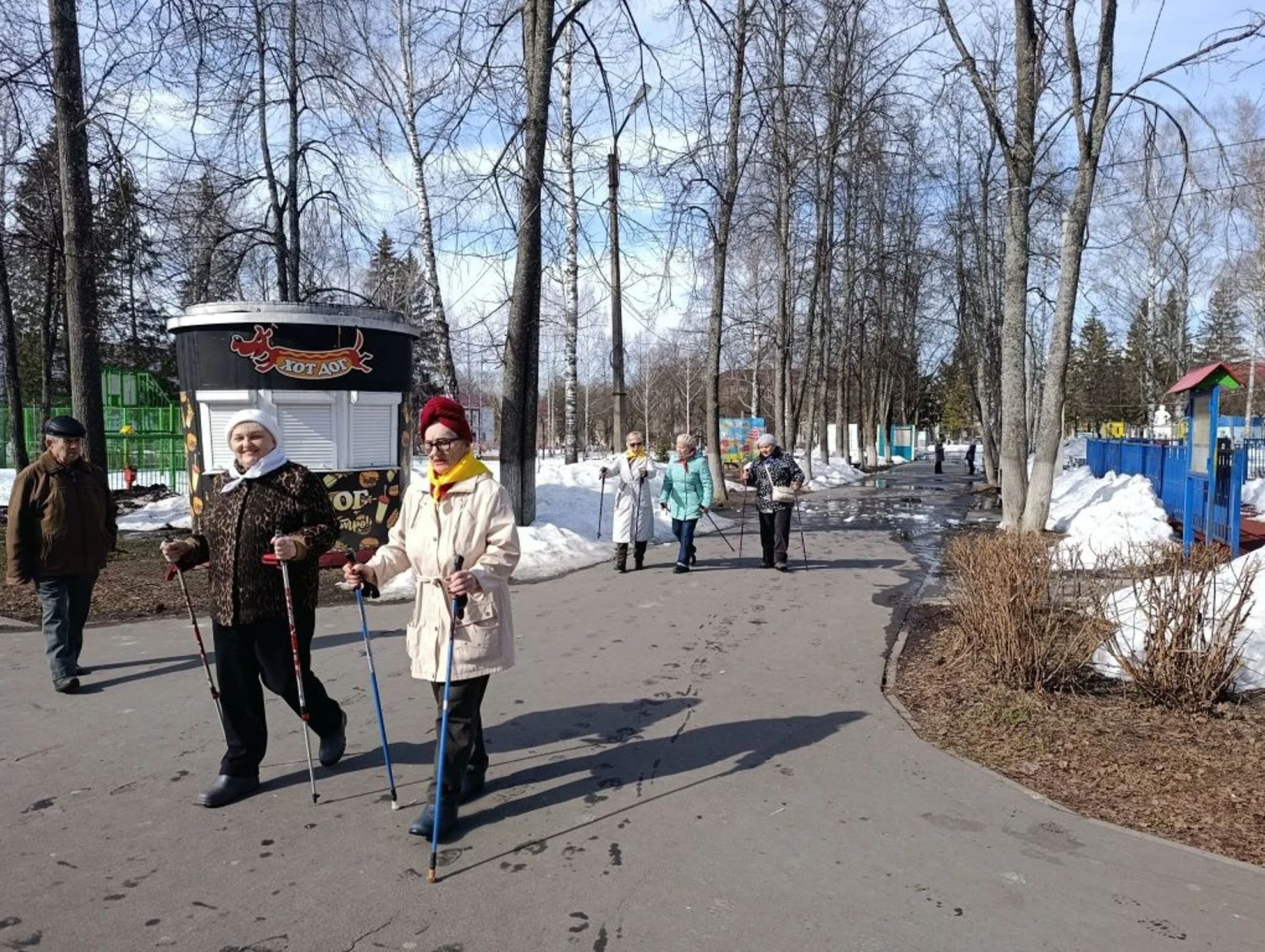 В Шумерлинском КЦСОН знают толк в активном отдыхе!